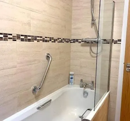 16, The Moorings - Ground Floor Moments From Filey